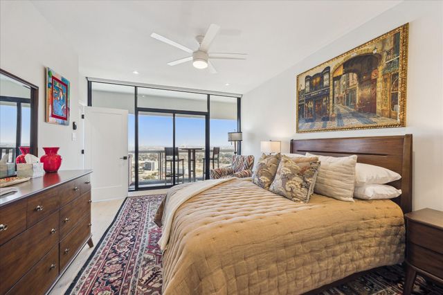 1701 Hermann Drive 22CE, Houston, TX 77004