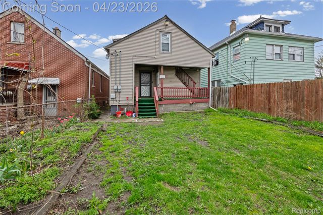 5122 Trowbridge Street, Hamtramck, MI 48212