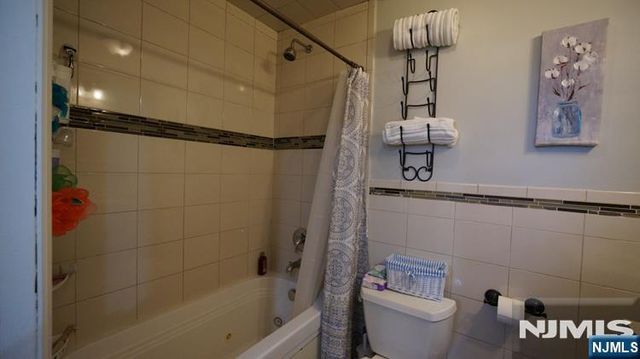 31 Kossuth Street, Haledon, NJ 07508