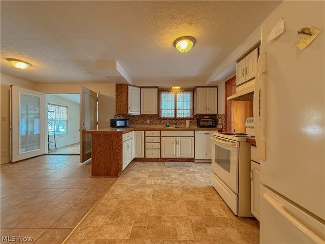 7318 Friendsville Road, Lodi, OH 44254