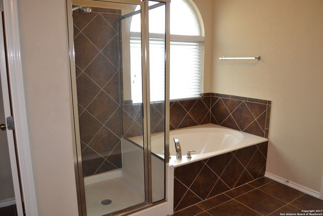 509 SEA HEADRIG DR, Cibolo, TX 78108