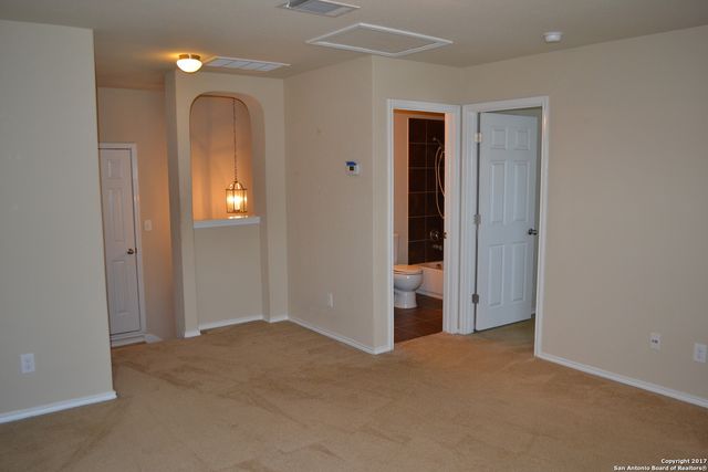 509 SEA HEADRIG DR, Cibolo, TX 78108
