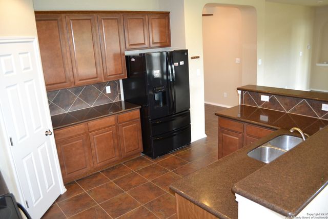 509 SEA HEADRIG DR, Cibolo, TX 78108