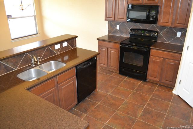 509 SEA HEADRIG DR, Cibolo, TX 78108