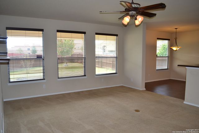 509 SEA HEADRIG DR, Cibolo, TX 78108