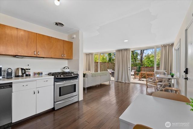 719 721 N 38th Street, Seattle, WA 98103
