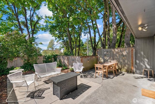 719 721 N 38th Street, Seattle, WA 98103