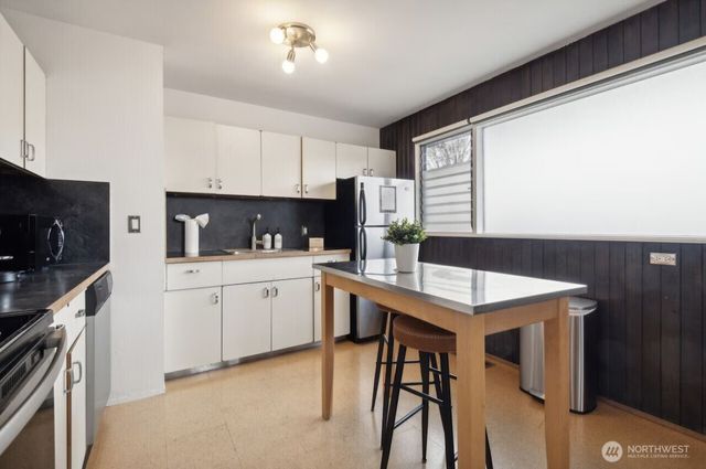 719 721 N 38th Street, Seattle, WA 98103