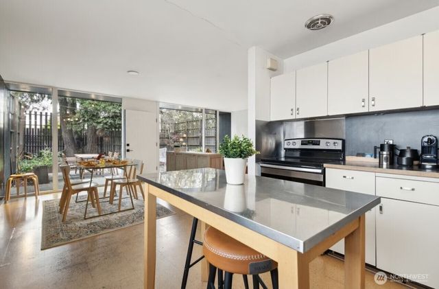 719 721 N 38th Street, Seattle, WA 98103