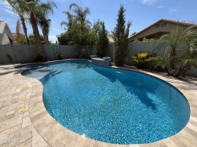 8709 E GAIL Road, Scottsdale, AZ 85260