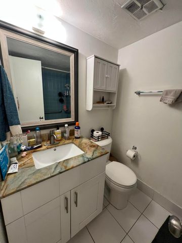 7173 Orange Drive 118b, Davie, FL 33314