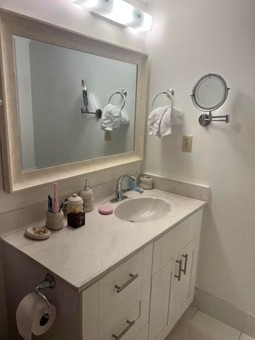 7173 Orange Drive 118b, Davie, FL 33314