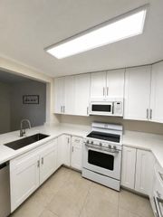 7173 Orange Drive 118b, Davie, FL 33314