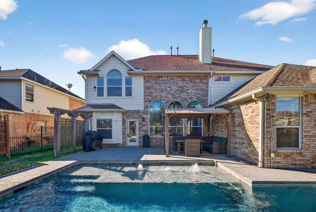 30214 Vinebriar Drive, Spring, TX 77386