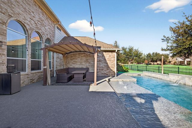 30214 Vinebriar Drive, Spring, TX 77386