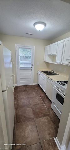1925 Vantage Point Place F, Greensboro, NC 27407