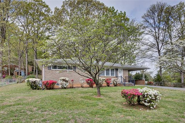 1407 Meadowbrook Road, Asheboro, NC 27203