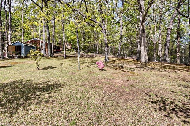 1407 Meadowbrook Road, Asheboro, NC 27203