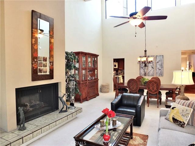 4015 N Virginia, Long Beach, CA 90807