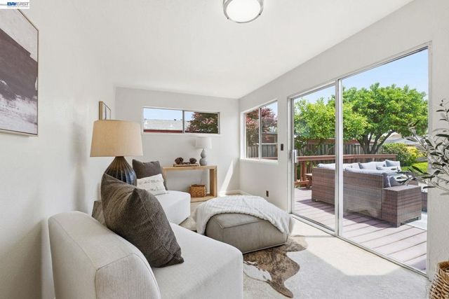 1762 Via Redondo, San Lorenzo, CA 94580