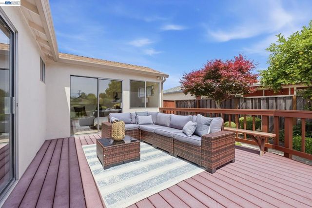 1762 Via Redondo, San Lorenzo, CA 94580