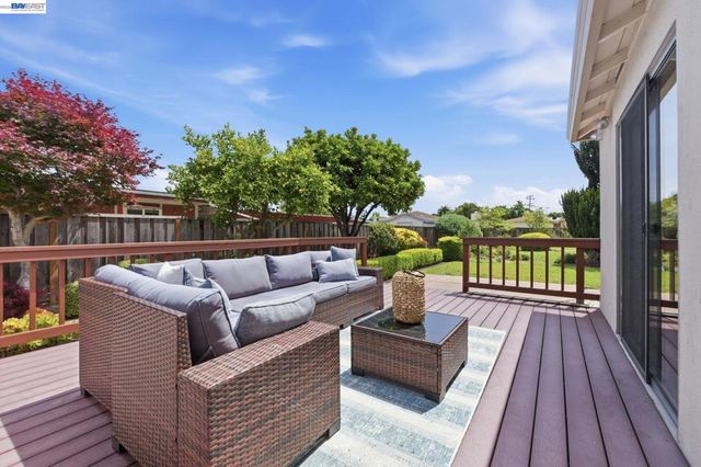 1762 Via Redondo, San Lorenzo, CA 94580