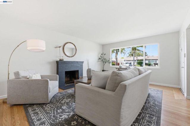 1762 Via Redondo, San Lorenzo, CA 94580