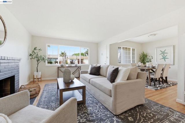 1762 Via Redondo, San Lorenzo, CA 94580