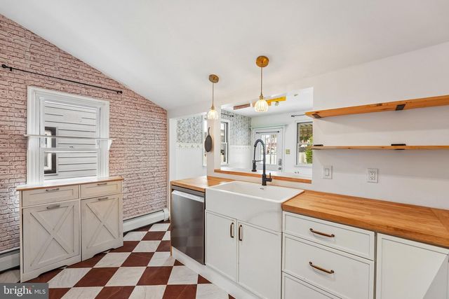 209 LAFAYETTE ST, Bristol, PA 19007