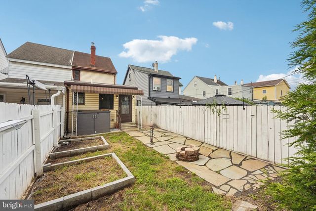 209 LAFAYETTE ST, Bristol, PA 19007