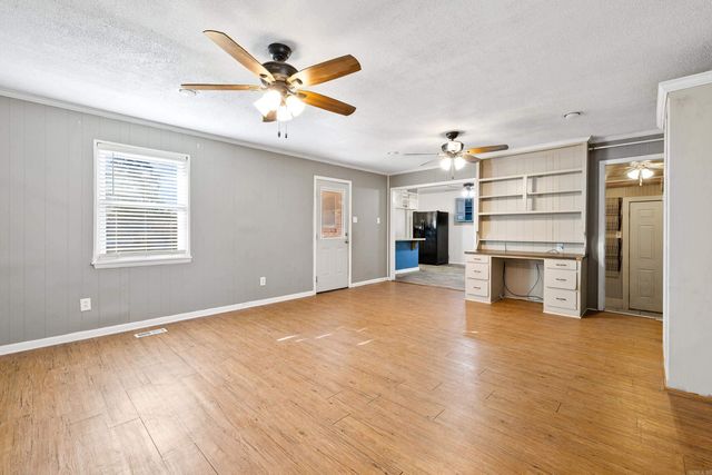 1213 N Shady Lane, Bauxite, AR 72015