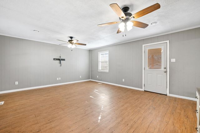 1213 N Shady Lane, Bauxite, AR 72015