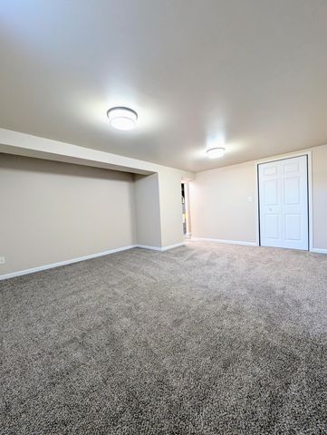 8845 Clark Place, Crown Point, IN 46307