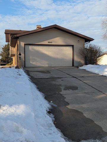 8845 Clark Place, Crown Point, IN 46307