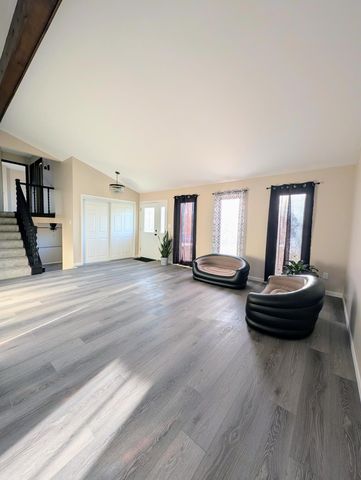 8845 Clark Place, Crown Point, IN 46307