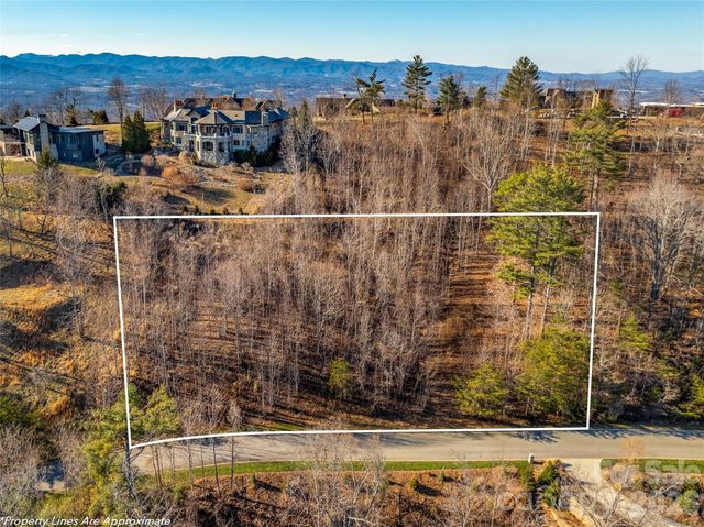 167 Summit Tower Circle, Asheville, NC 28804