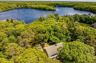 8 Winstons Path, South Dennis, MA 02660