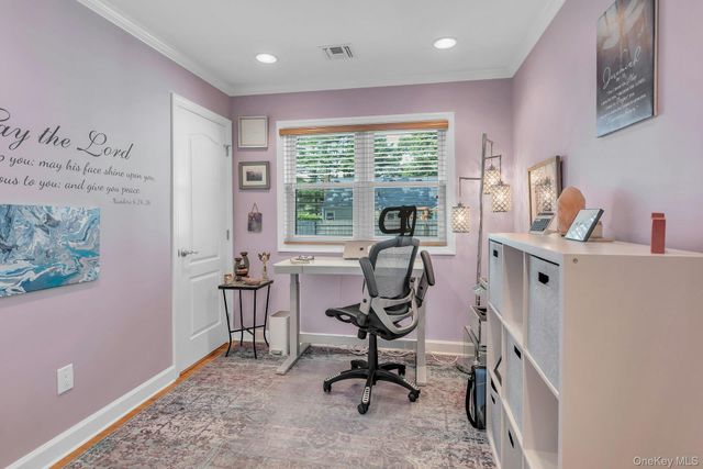 360 Bayport Avenue, Bayport, NY 11705
