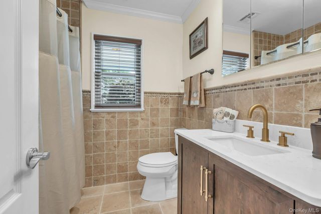 360 Bayport Avenue, Bayport, NY 11705