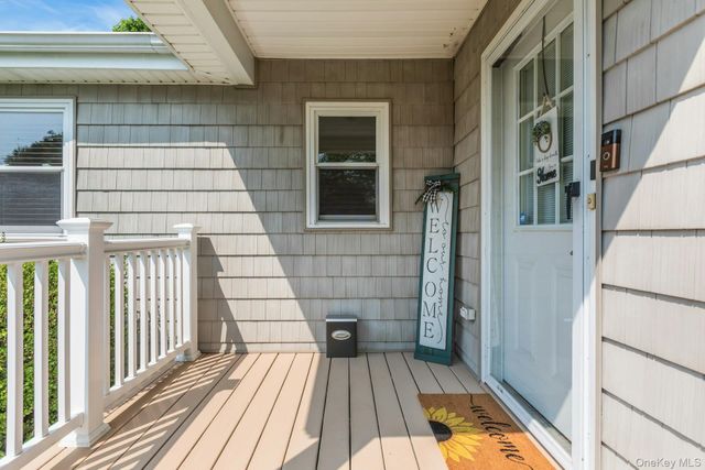360 Bayport Avenue, Bayport, NY 11705