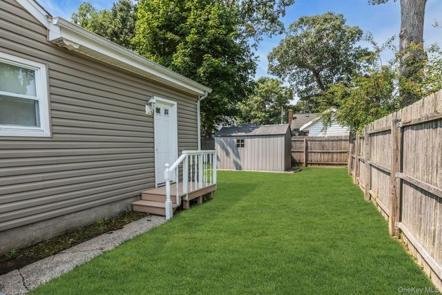 360 Bayport Avenue, Bayport, NY 11705