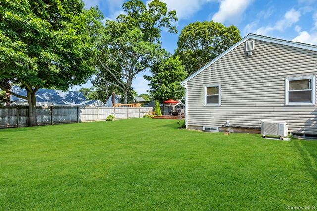 360 Bayport Avenue, Bayport, NY 11705