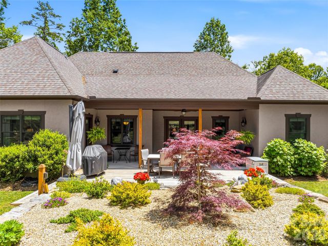 112 Caleb Drive, Fletcher, NC 28732