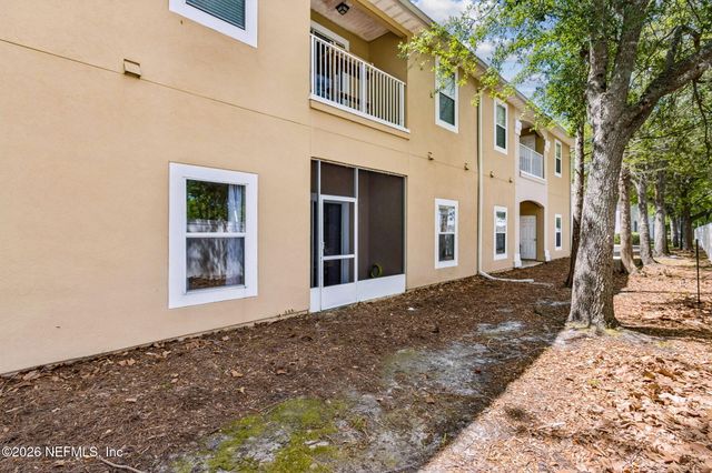 6063 MAGGIES Circle 106, Jacksonville, FL 32244