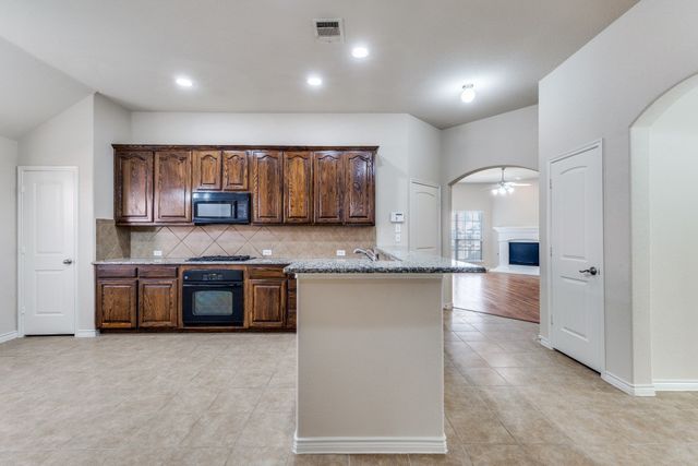 4913 Lasso Lane, Mckinney, TX 75070