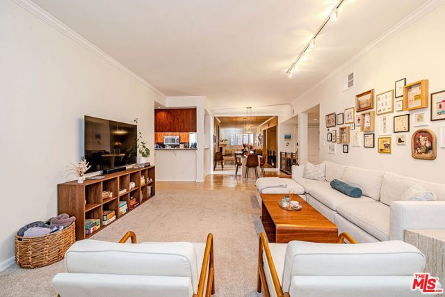 11755 Montana Avenue 306, Los Angeles, CA 90049