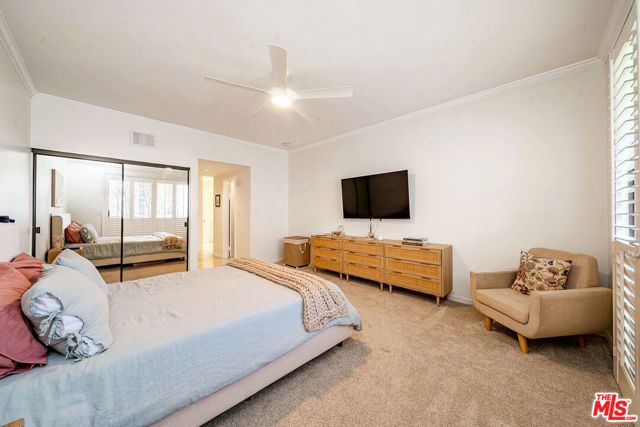11755 Montana Avenue 306, Los Angeles, CA 90049