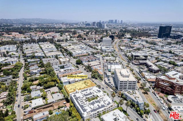 11755 Montana Avenue 306, Los Angeles, CA 90049