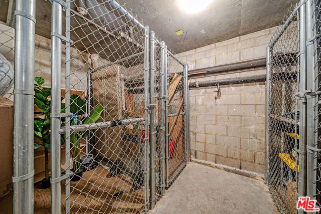 11755 Montana Avenue 306, Los Angeles, CA 90049