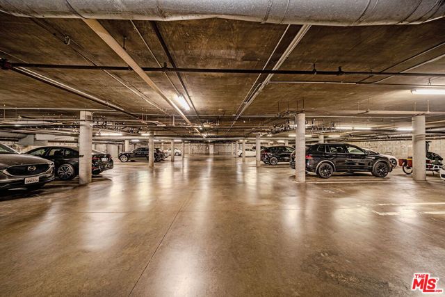 11755 Montana Avenue 306, Los Angeles, CA 90049
